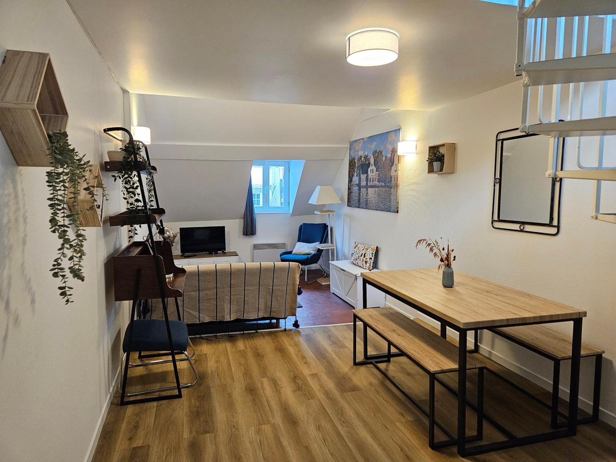 Charmant Duplex Au Coeur De Vernon Proche Gare Et Giverny Zewnętrze zdjęcie