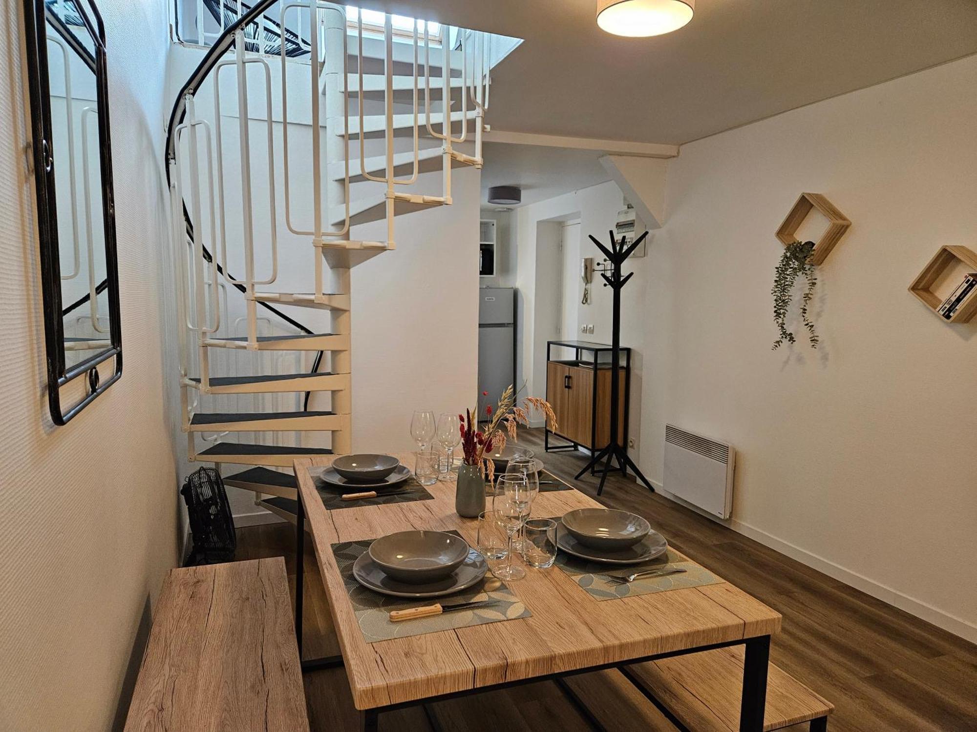 Charmant Duplex Au Coeur De Vernon Proche Gare Et Giverny Zewnętrze zdjęcie